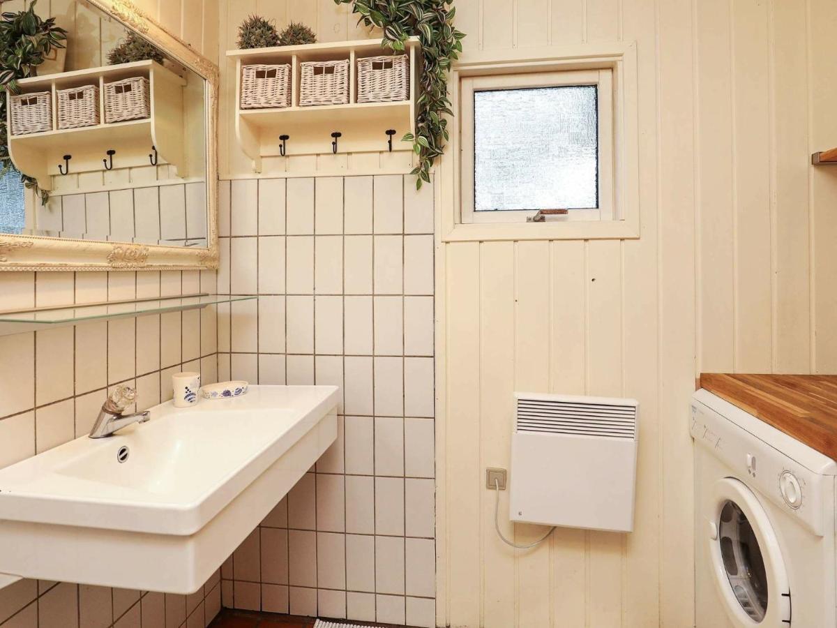 Holiday Home Lokken X Kültér fotó