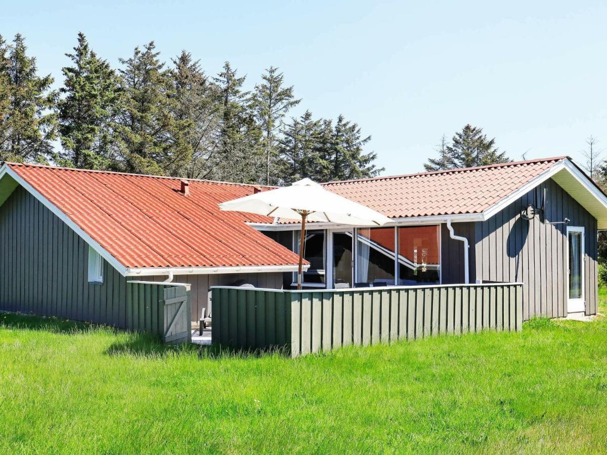 Holiday Home Lokken X Kültér fotó
